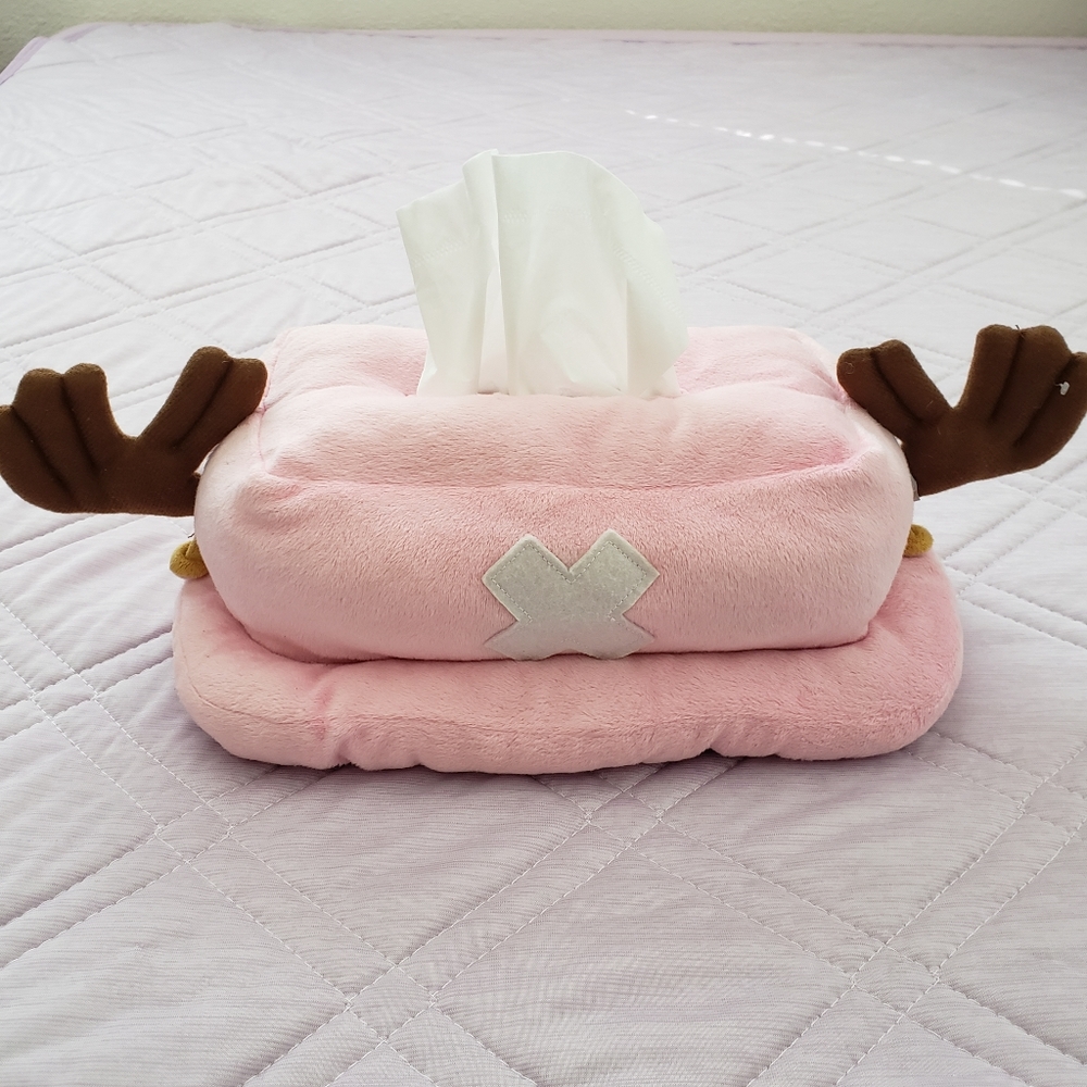 NWOT One Piece Tony Tony Chopper Tissue Holder